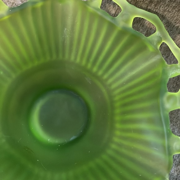 Westmoreland Green Satin Glass Open Work Wave Edge Pedestal Dish - Picture 6 of 6